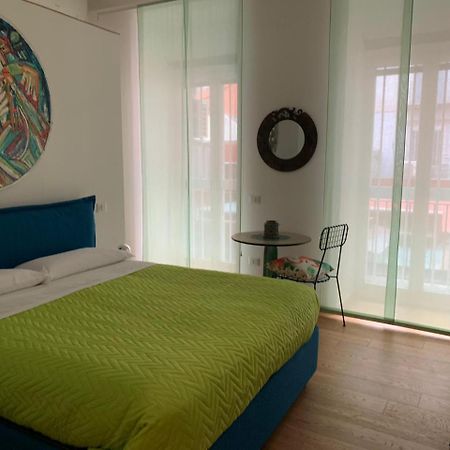 Dimora Megaride Bed & Breakfast Napoli Bagian luar foto