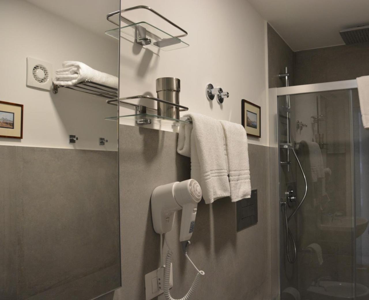 Dimora Megaride Bed & Breakfast Napoli Bagian luar foto