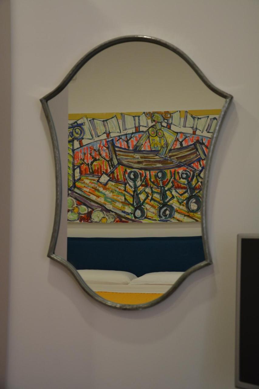 Dimora Megaride Bed & Breakfast Napoli Bagian luar foto