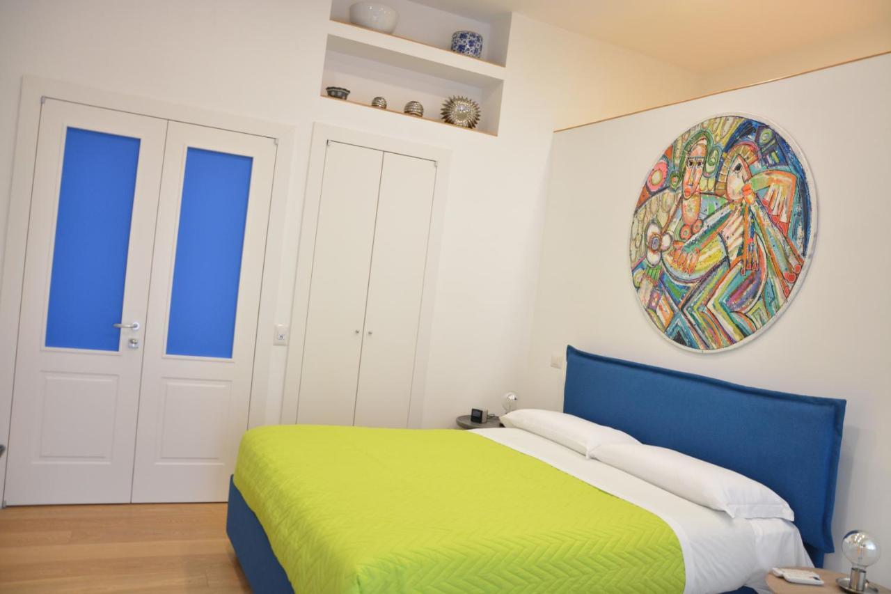 Dimora Megaride Bed & Breakfast Napoli Bagian luar foto